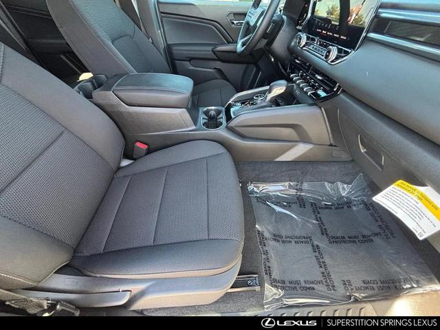 Photo of 2025 Summit White GMC Canyon