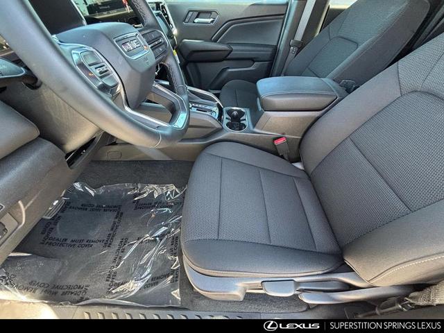 Photo of 2025 Summit White GMC Canyon