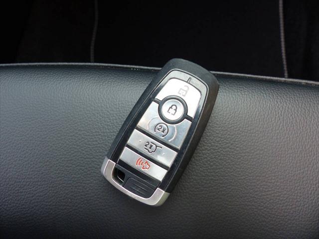 Photo of 2024 Blue Ford Edge