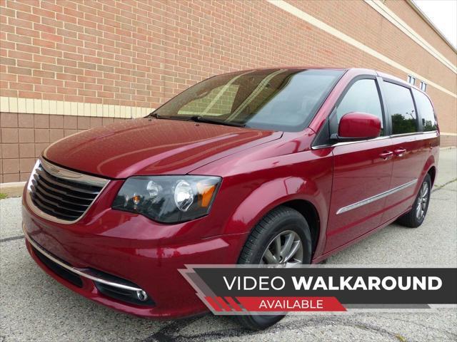 2016 Chrysler Town & Country