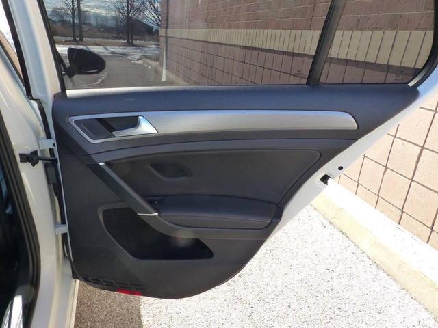 Photo of 2017 White Volkswagen Golf