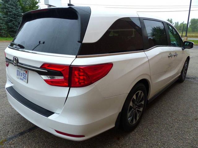 Photo of 2024 White Honda Odyssey