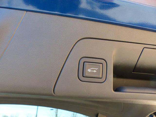 Photo of 2023 Blue Buick Envision