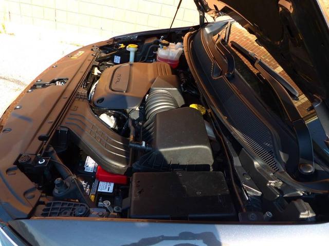 Photo of 2023 Gray Chrysler Pacifica