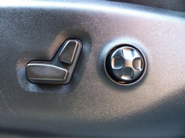Photo of 2023 Gray Chrysler Pacifica