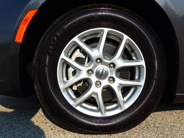 Photo of 2023 Gray Chrysler Pacifica
