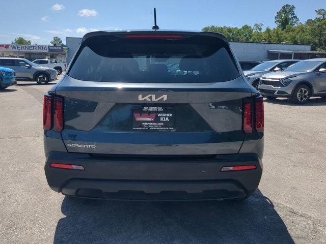 Photo of 2023 Gravity Grey Kia Sorento