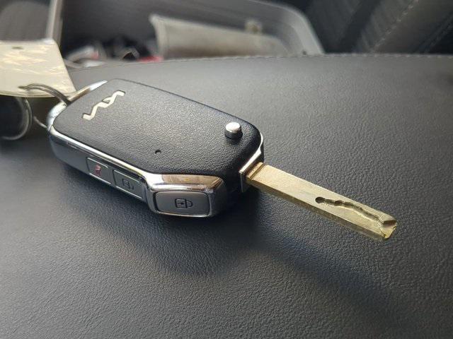 Photo of 2023 Gravity Grey Kia Sorento