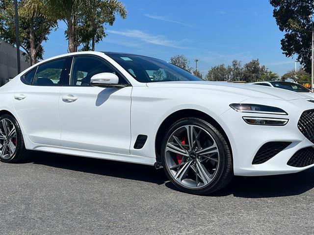 2025 Genesis G70