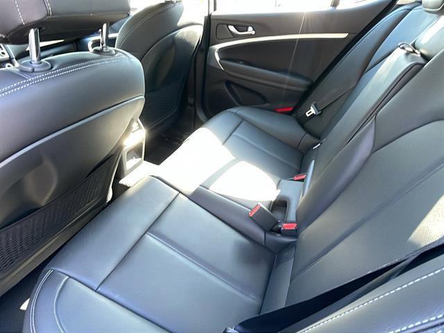 Photo of 2025 Uyuni White Genesis G70