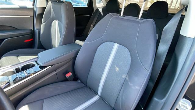 Photo of 2022 Phantom Black Hyundai SONATA