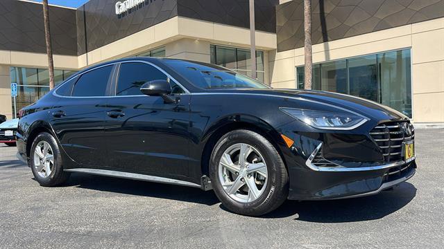 Photo of 2022 Phantom Black Hyundai SONATA