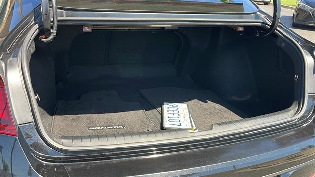 Photo of 2022 Phantom Black Hyundai SONATA
