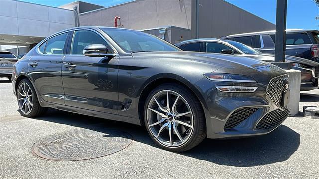 2025 Genesis G70