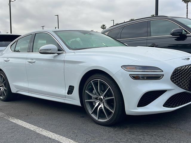 2025 Genesis G70