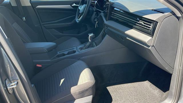 Photo of 2025 Volkswagen Jetta