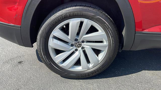Photo of 2022 Aurora Red Metallic Volkswagen Atlas Cross Sport