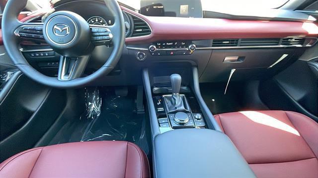 Photo of 2025 Polymetal Gray Metallic Mazda Mazda3