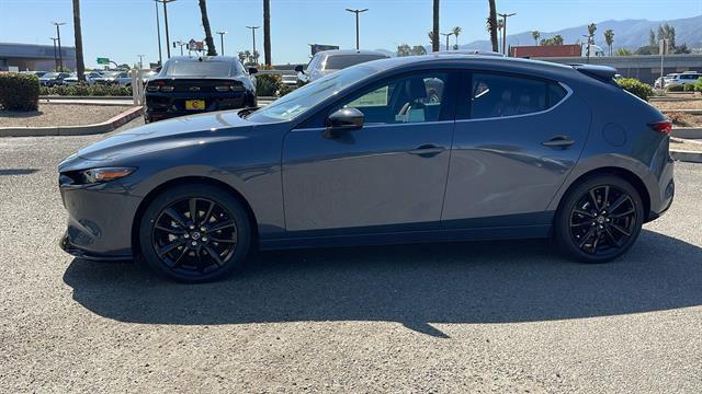 Photo of 2025 Polymetal Gray Metallic Mazda Mazda3