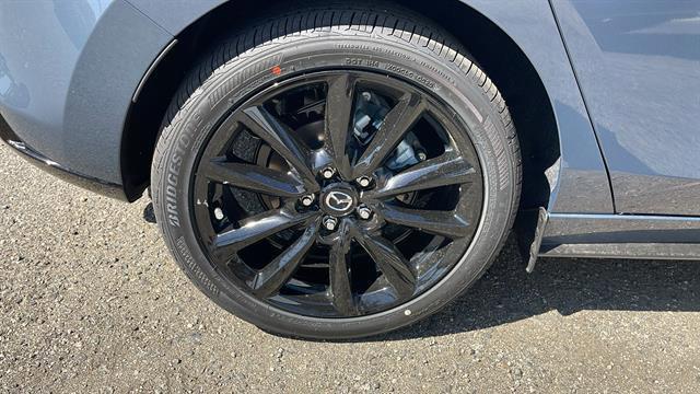 Photo of 2025 Polymetal Gray Metallic Mazda Mazda3