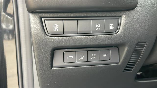 Photo of 2025 Jet Black Mica Mazda CX-50 Hybrid
