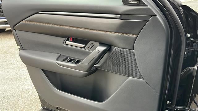 Photo of 2025 Jet Black Mica Mazda CX-50 Hybrid
