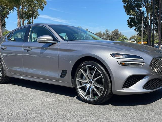 2025 Genesis G70