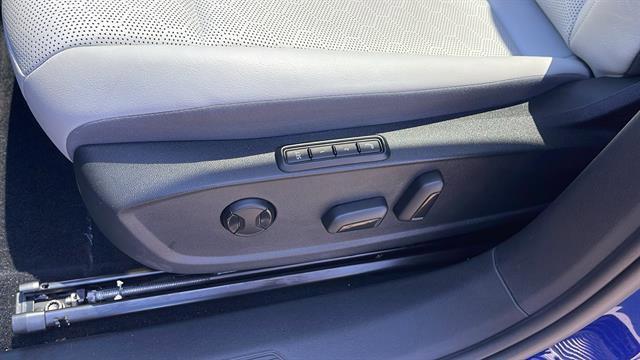 Photo of 2022 Dusk Blue Metallic Volkswagen ID.4