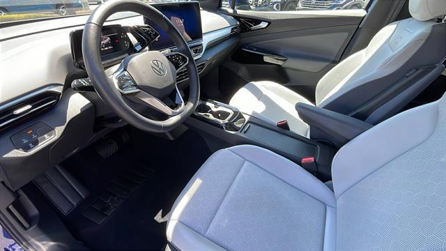 Photo of 2022 Dusk Blue Metallic Volkswagen ID.4