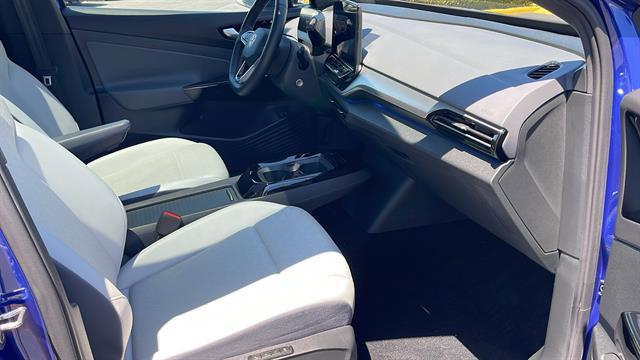 Photo of 2022 Dusk Blue Metallic Volkswagen ID.4