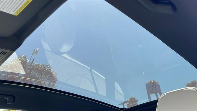 Photo of 2022 Dusk Blue Metallic Volkswagen ID.4