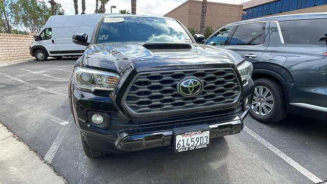 Photo of 2021 Midnight Black Metallic Toyota Tacoma
