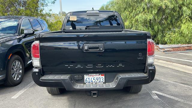 Photo of 2021 Midnight Black Metallic Toyota Tacoma