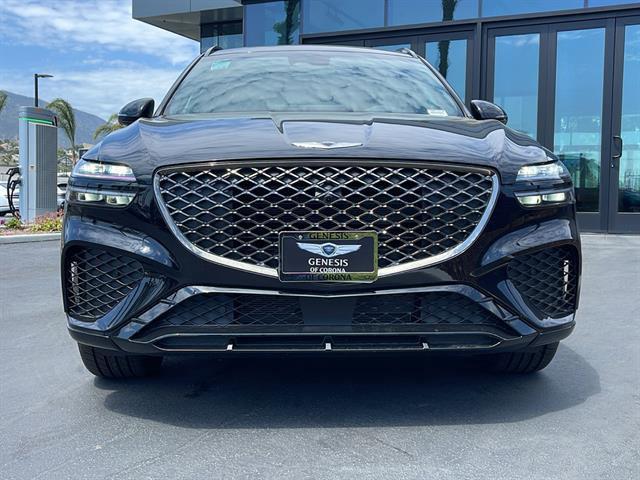 Photo of 2025 Vik Black Genesis GV70