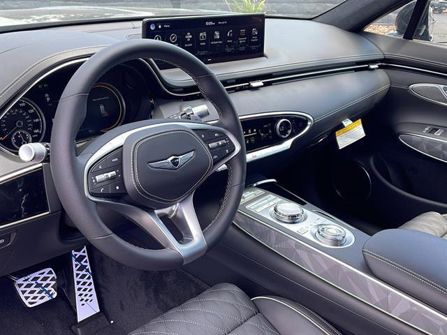 Photo of 2025 Vik Black Genesis GV70
