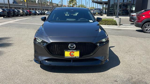 Photo of 2025 Machine Gray Metallic Mazda Mazda3