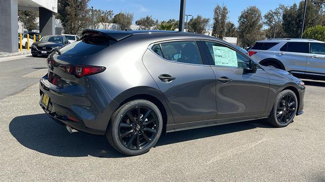 Photo of 2025 Machine Gray Metallic Mazda Mazda3