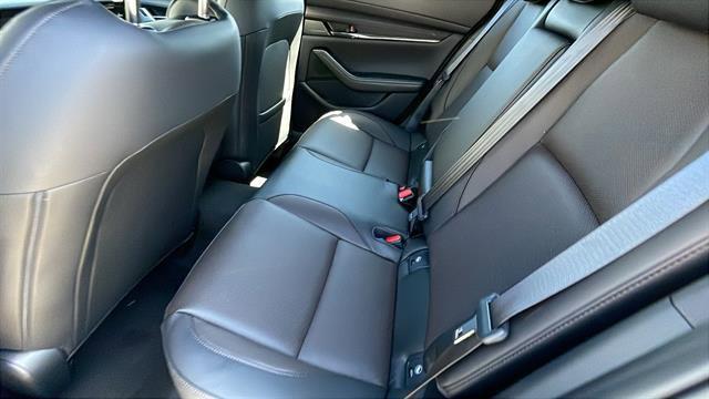 Photo of 2025 Machine Gray Metallic Mazda Mazda3