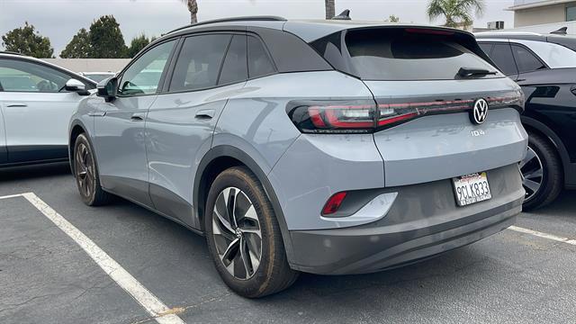 Photo of 2022 Moonstone Gray Volkswagen ID.4