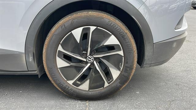 Photo of 2022 Moonstone Gray Volkswagen ID.4