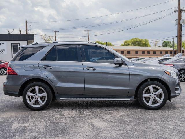 Photo of 2017 Gray Mercedes-Benz GLE 350