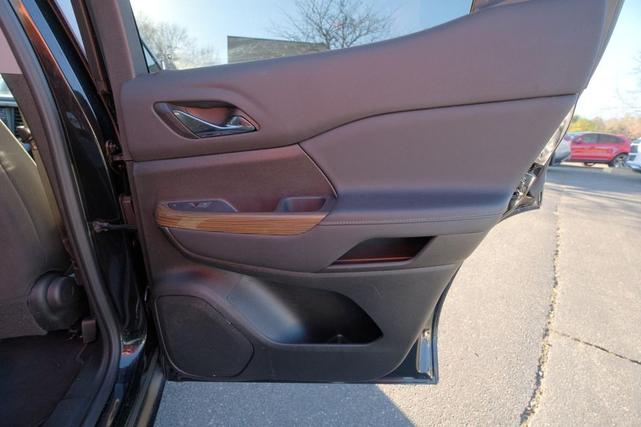 Photo of 2022 Ebony Twilight Metallic GMC Acadia