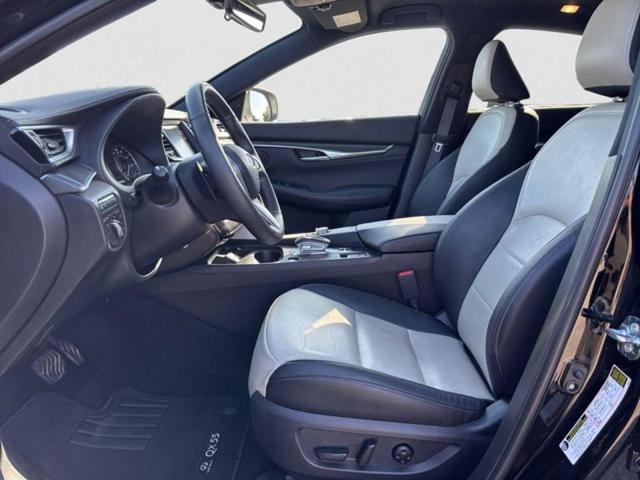 Photo of 2025 Black Obsidian INFINITI QX55