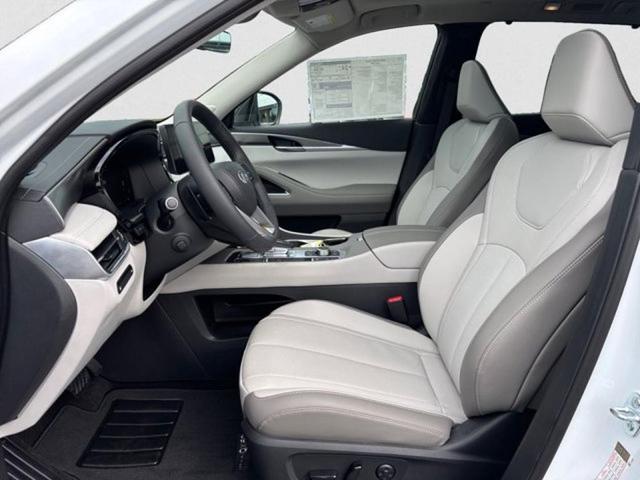 Photo of 2026 Radiant White INFINITI QX60