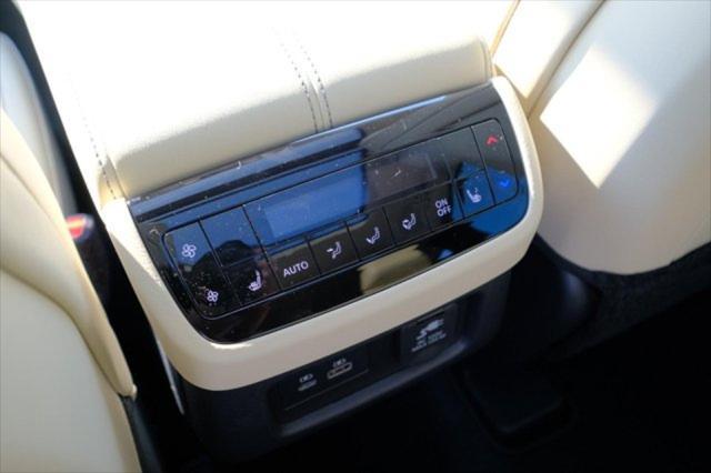 Photo of 2025 INFINITI QX60