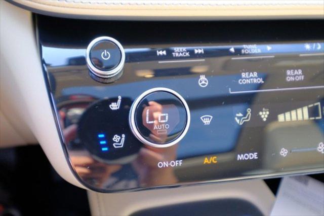 Photo of 2025 INFINITI QX60
