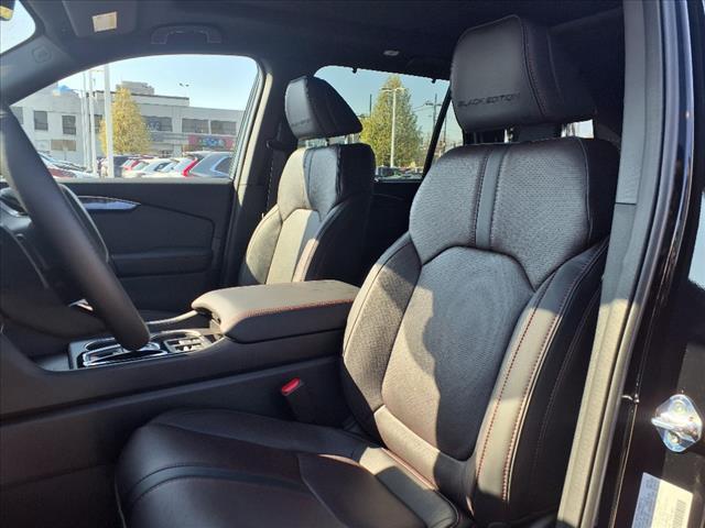 Photo of 2025 Crystal Black Pearl Honda Pilot