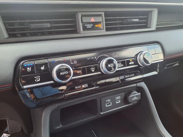 Photo of 2025 Crystal Black Pearl Honda Pilot