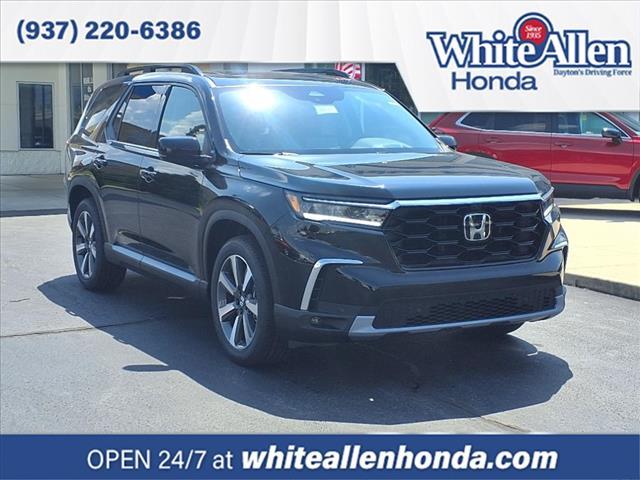 Photo of 2025 Crystal Black Pearl Honda Pilot