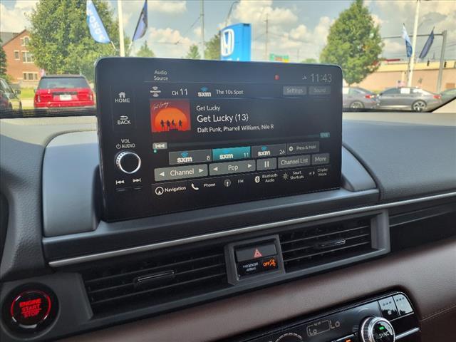 Photo of 2025 Crystal Black Pearl Honda Pilot